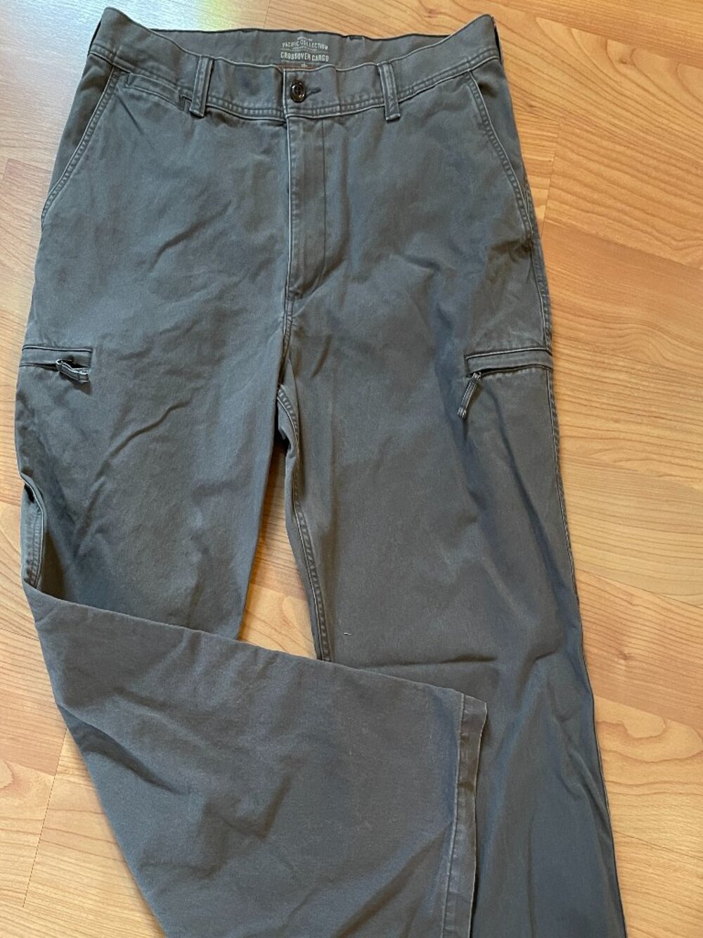 38" X 32" Docker's Pacific Collection Crossover Vintage Cotton Zip Cargo Pants
